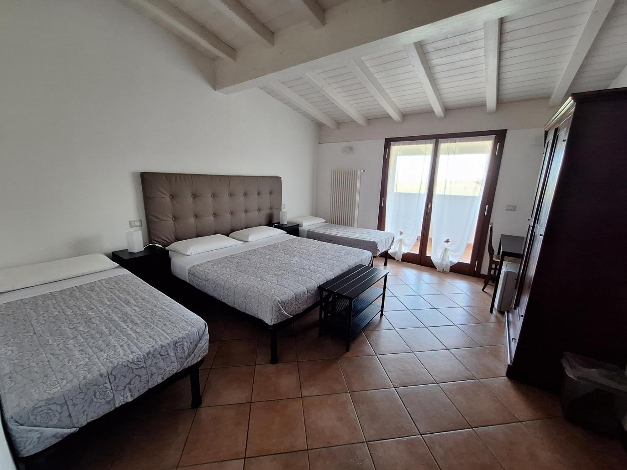 Bed & Breakfast Torrechiara الغرفة الصورة
